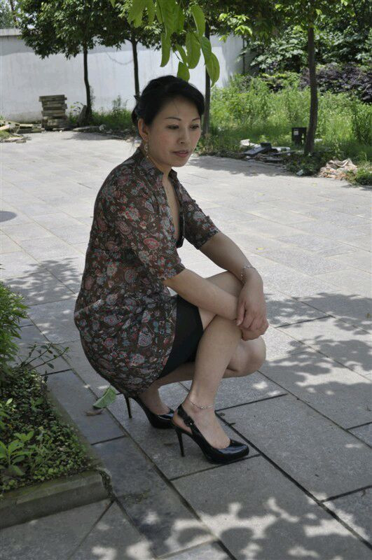 最新熟女論壇免費(fèi)，自信與成就感的蛻變，熟女們的勵(lì)志前行之路！