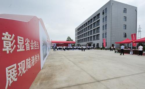向塘最新動(dòng)態(tài)，科技重塑生活，未來(lái)之光體驗(yàn)之旅